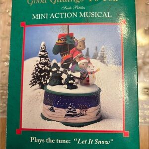 Enesco Mini Action Musical - Green and Red